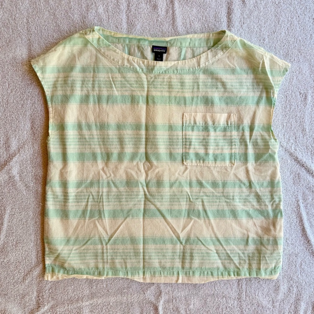 Patagonia Striped Blue and Cream Sleeveless Top Size Small